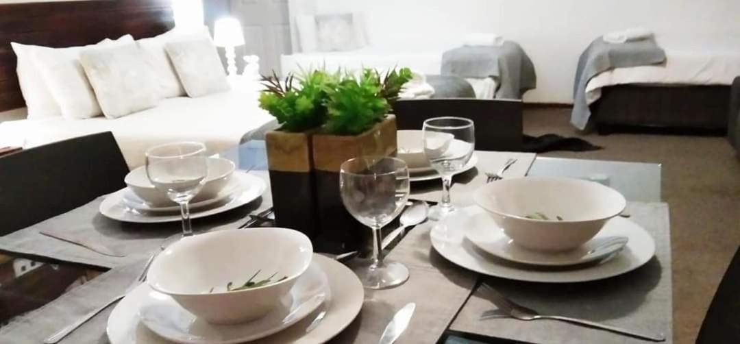 Aandrus Guesthouse Блумфонтейн Экстерьер фото