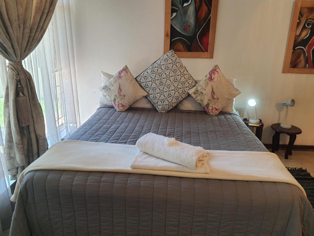 Aandrus Guesthouse Блумфонтейн Экстерьер фото