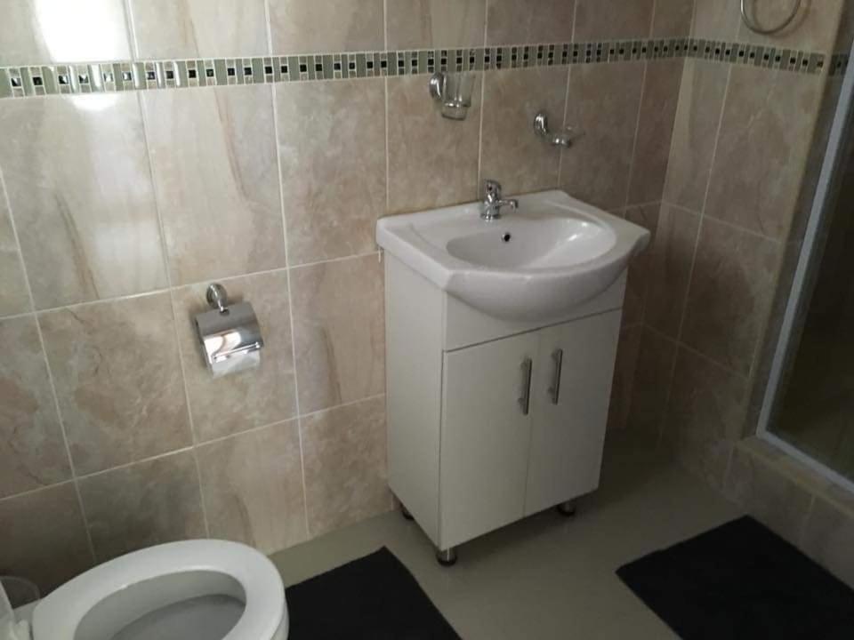 Aandrus Guesthouse Блумфонтейн Экстерьер фото