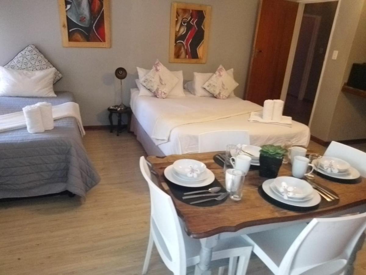 Aandrus Guesthouse Блумфонтейн Экстерьер фото